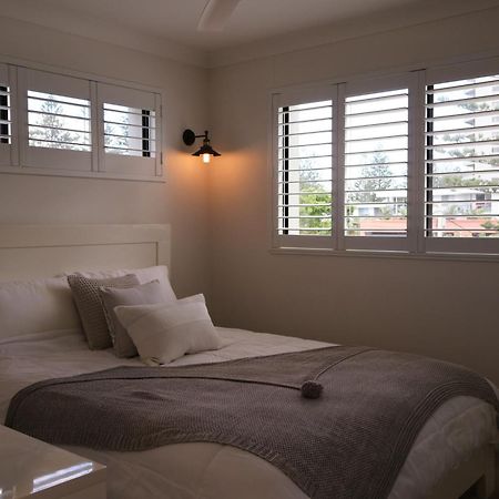 Burleigh On The Beach Gold Coast Bagian luar foto