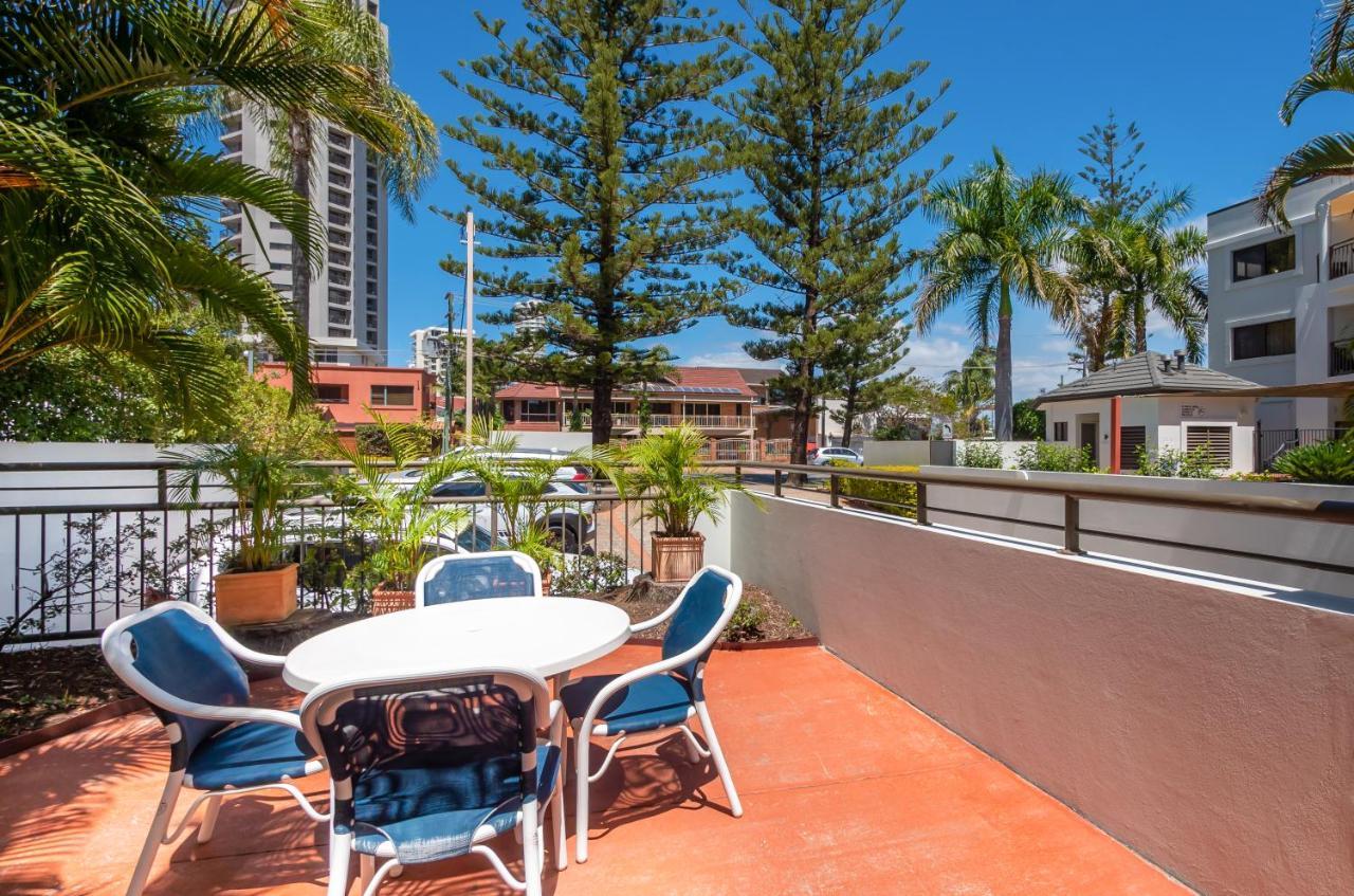 Burleigh On The Beach Gold Coast Bagian luar foto