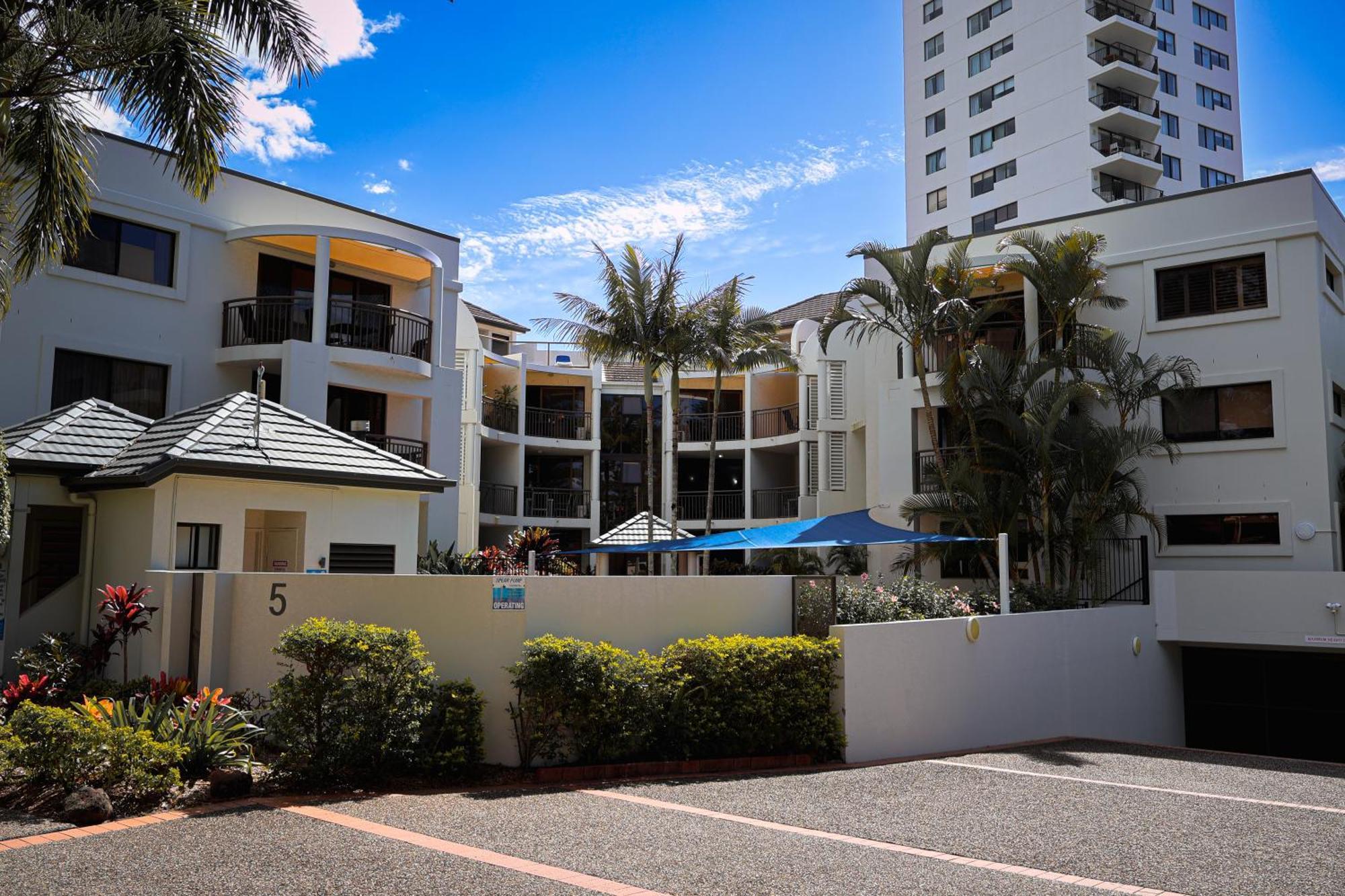 Burleigh On The Beach Gold Coast Bagian luar foto